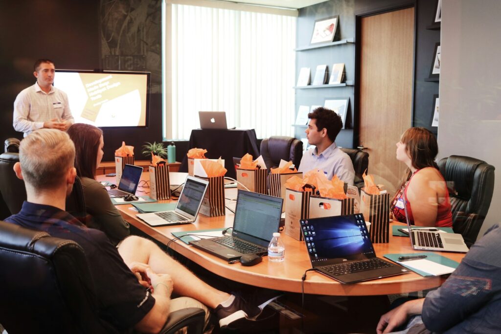 Local business owner tracking organic traffic results